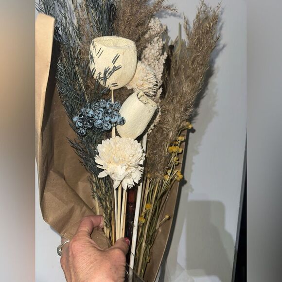 Second Nature Natural Dried Floral Arrangement new 30” - Picture 4 of 6